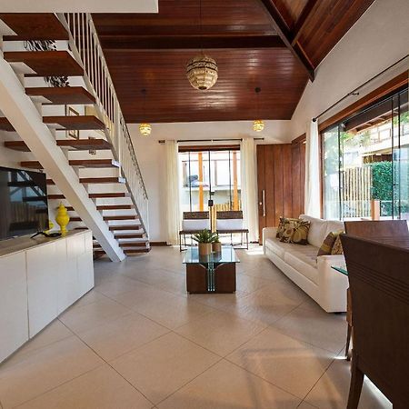 Casa Espetacular Entre Geriba E Ferradurinha - Wifi 200Mb - Piscina Do Codominio - 700 M Da Praia - Garagem - 4 Suites - Area Gourmet Privativa - Cozinha Equipada - Area Kids - Portaria 24H - Ar CondicionadoBúzios エクステリア 写真